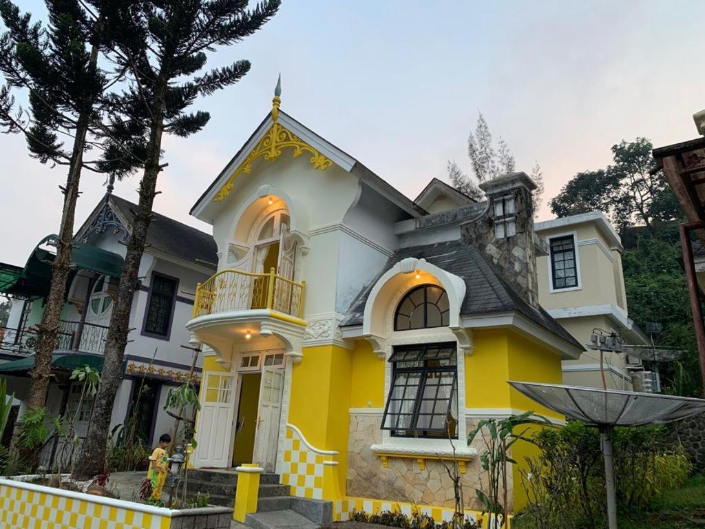 Villa Wubao Kota Bunga 3 Kamar Harga Budget Cinengangirang Extérieur photo
